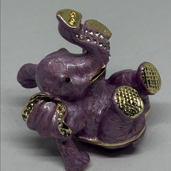 Rare Lilac Purple and Golden rhinestone Elephant secret stash trinket box - Picture 9 of 16
